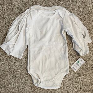 Carter's Classic White Baby Long sleeve Onesies (4pack)